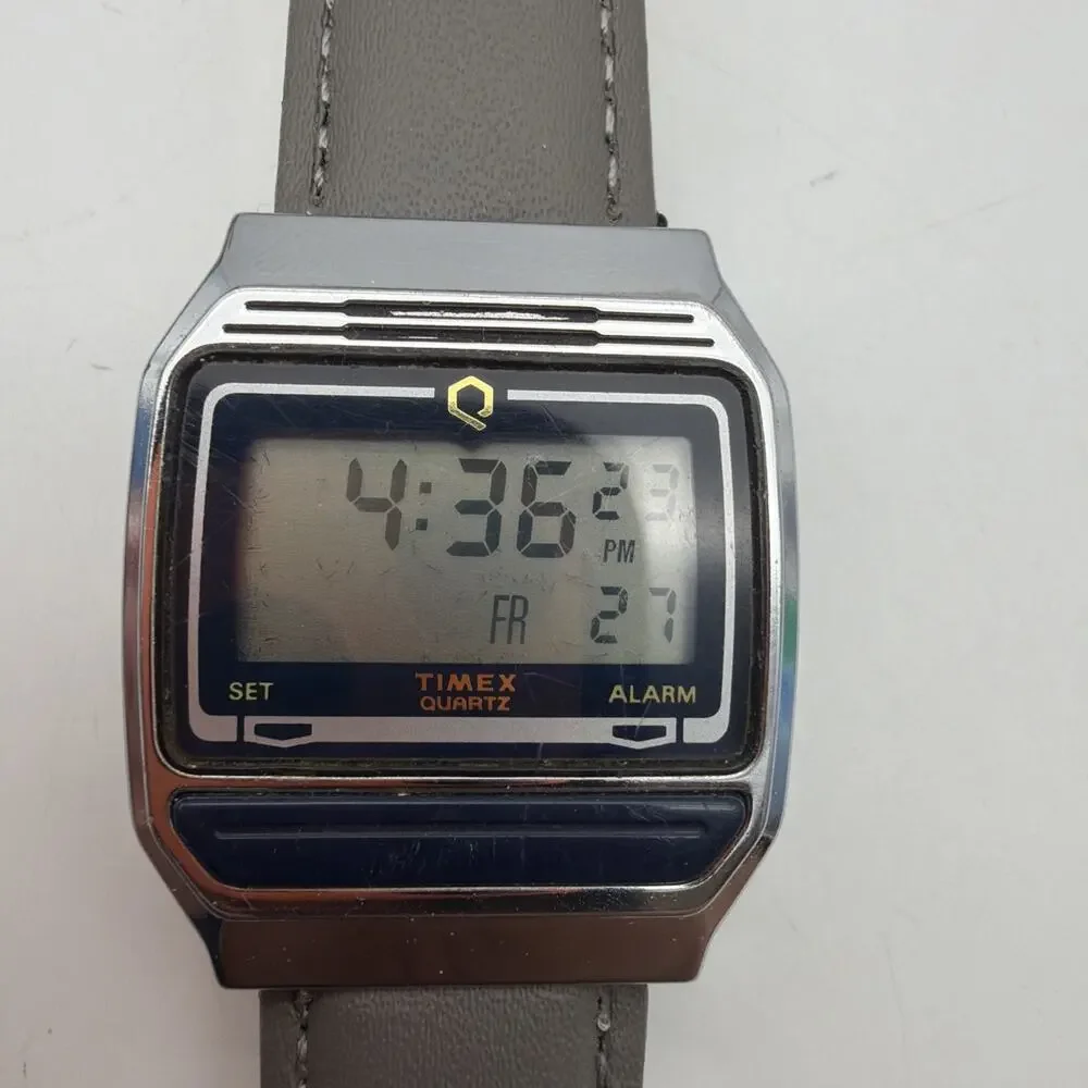 Vintage Timex Q S Cell Bar Button Digital Quartz Watch New Battery